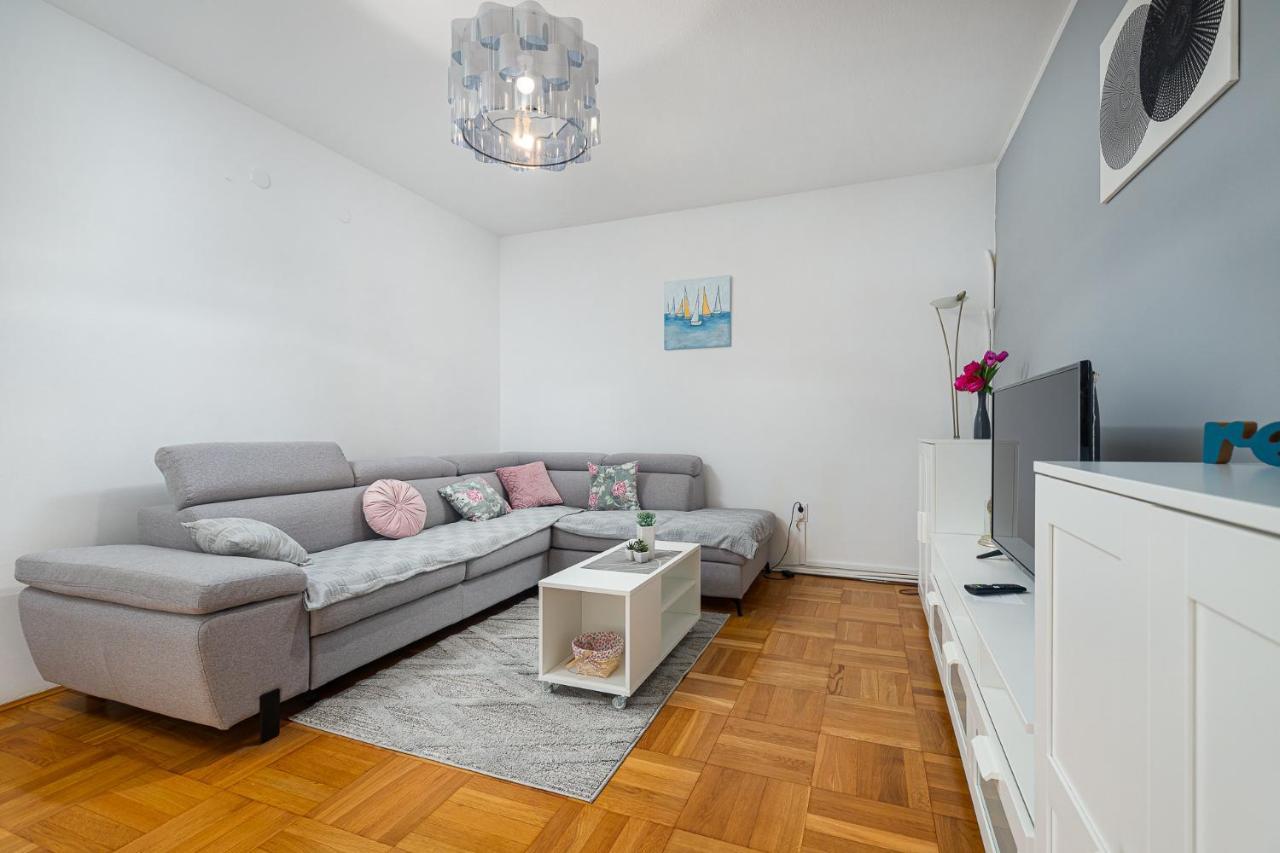 Appartement Dea B4+1 à Poreč Extérieur photo